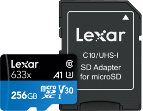 800q-10_107172 Lexar 633X microSDHC/SDXC w/adap (V30) R95/W45 256GB -muistikortti ja sen C10/UHS-I SD-sovitin microSD-muistikortille on esitetty vierekkäin, ja kortti on merkitty merkinnöin A1, V30, U3 ja 256GB.