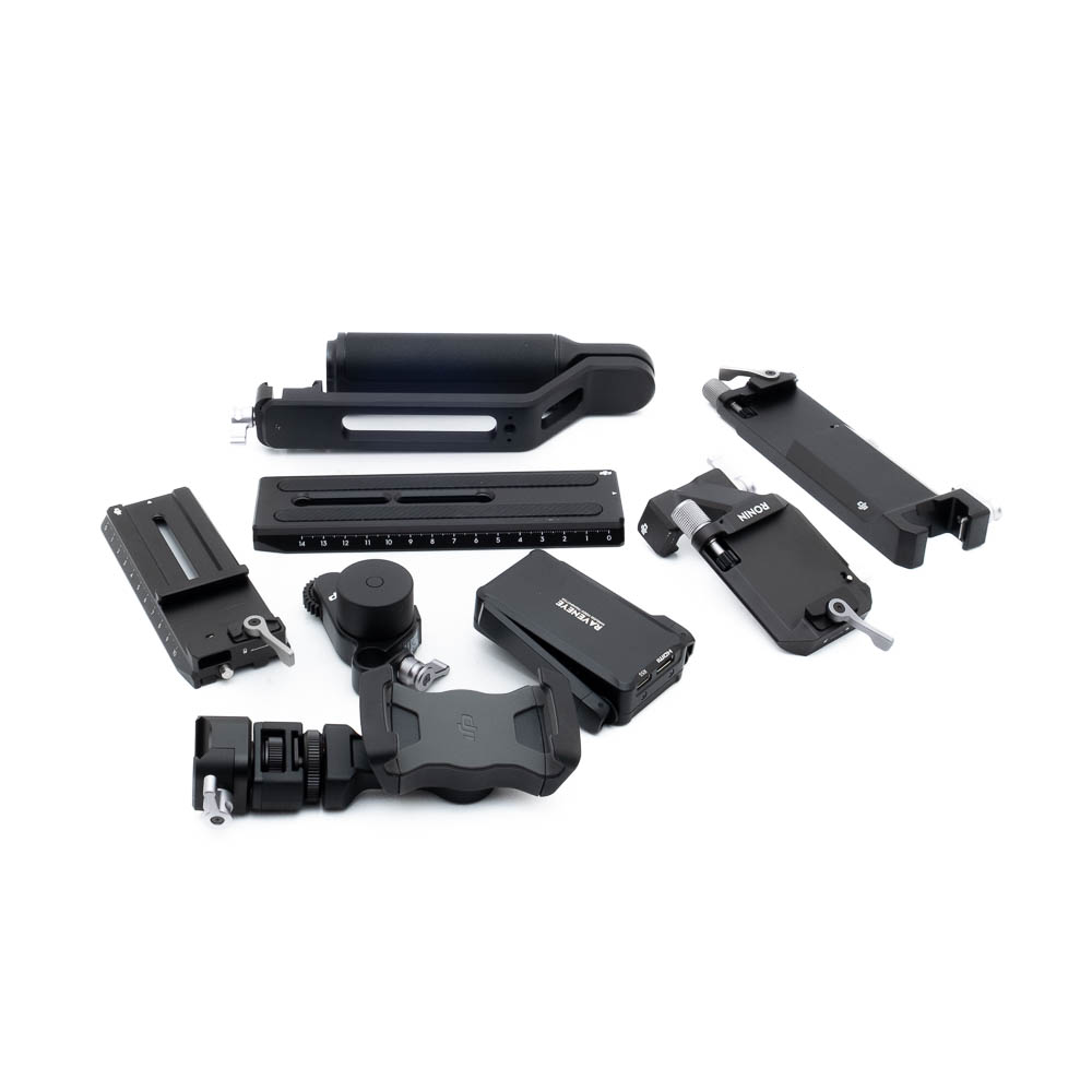 DJI Ronin RS 3 Pro Combo (sis.ALV24%) - Käytetty