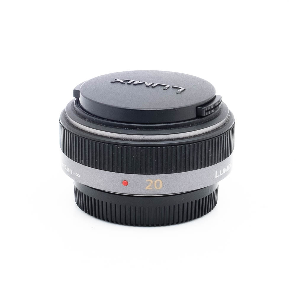 Lumix 20mm f17 G-3 Panasonic Lumix G 20mm f/1.7 - Käytetty