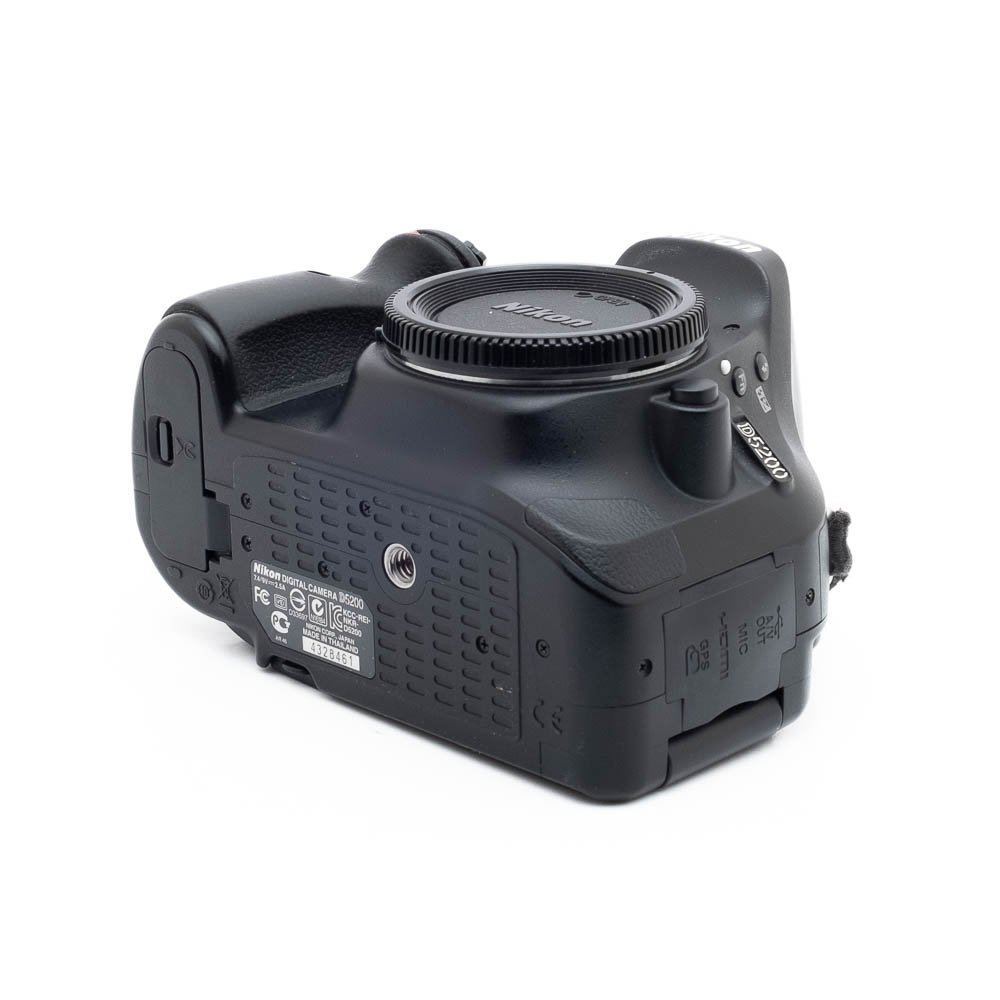 Nikon D5200 (SC 73000) - Käytetty