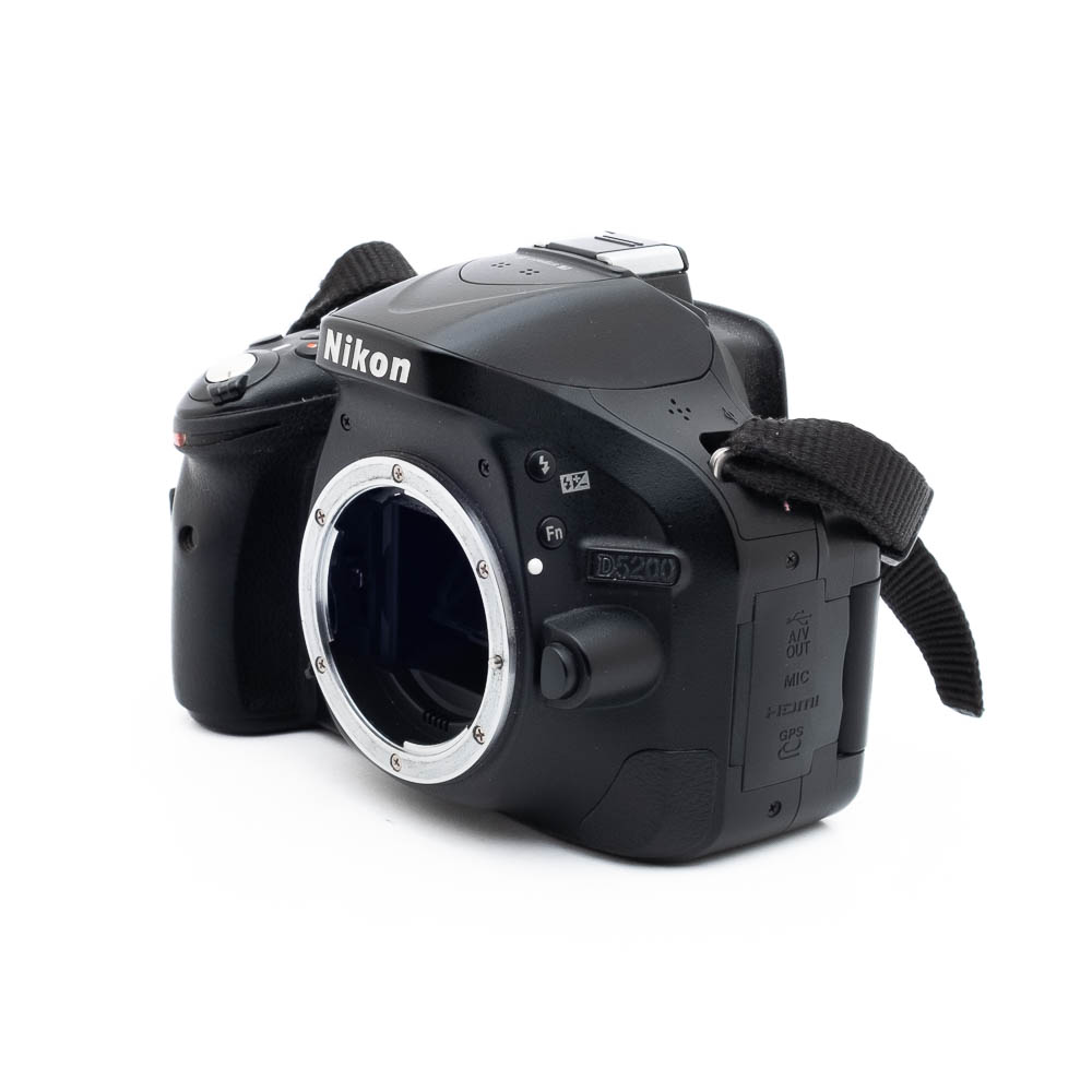 Nikon D5200 (SC 73000) - Käytetty