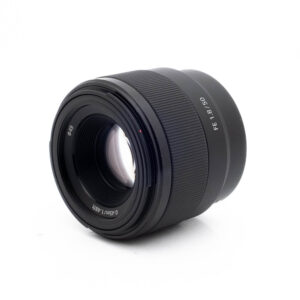 Sony 50mm f18-2-6 Sony FE 50mm f/1.8 (sis.ALV24%, Kunto K5) - Käytetty
