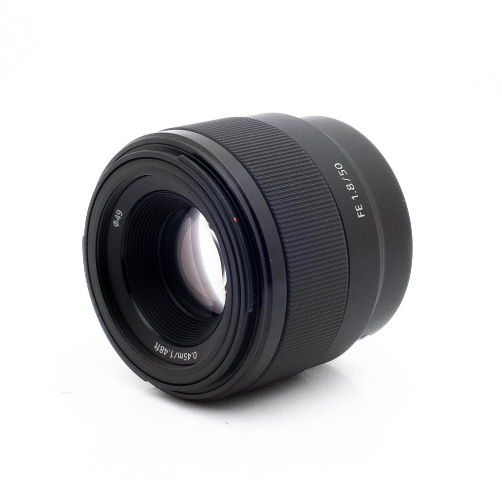 Sony 50mm f18-2-6 Sony FE 50mm f/1.8 (sis.ALV24%, Kunto K5) - Käytetty