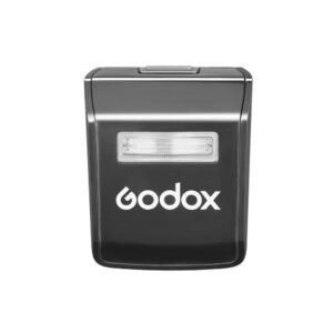 godox_v1_pro_canon_02 Godox V1 Pro -salama Canon kameroille on musta salamalaite, jossa on suorakulmainen salamaikkuna ja Godoxin logo salaman alapuolella edessä.