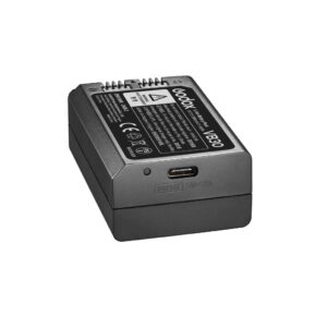 Musta Godox Battery for V1Pro VB30 -akku V1Pro VB30:n ladattava litiumioniakku, jossa on USB-C-latausportti ja turvatarrat, kuvassa valkoisella pohjalla.