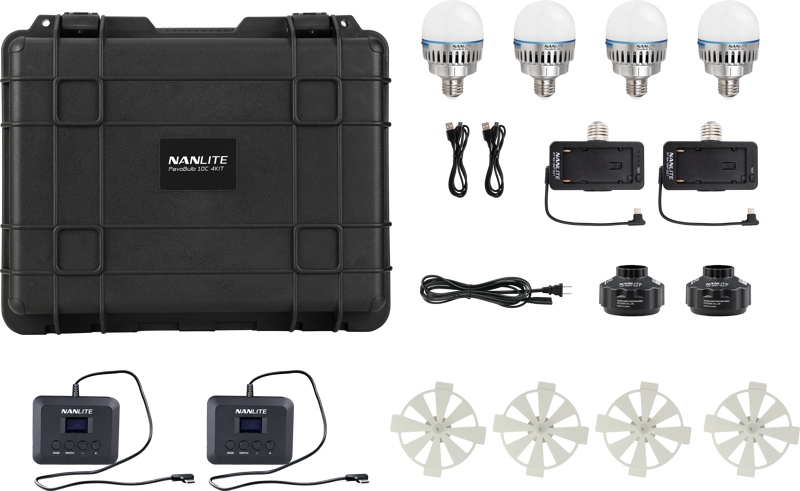 800q-002_118855 NANLITE Nanlite Pavotube T8-7X-4 Light kit & Pavobulb 10C 4 Bulb kit näkyy valkoisella pohjalla mustassa kovassa kotelossa, jossa on neljä sipulinmuotoista LED-valoa, kaksi virtalähdettä, latauskaapelit, kaksi kaukosäädintä ja neljä muovista diffuusoria.