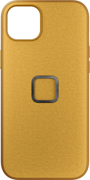 Peak Design Mobile Everyday -kotelossa iPhone 15 Plus -puhelimelle (väri Sun) on kultainen sävy, neliönmuotoinen metallinen kehä keskellä ja suuri kamera-aukko vasemmassa yläkulmassa.