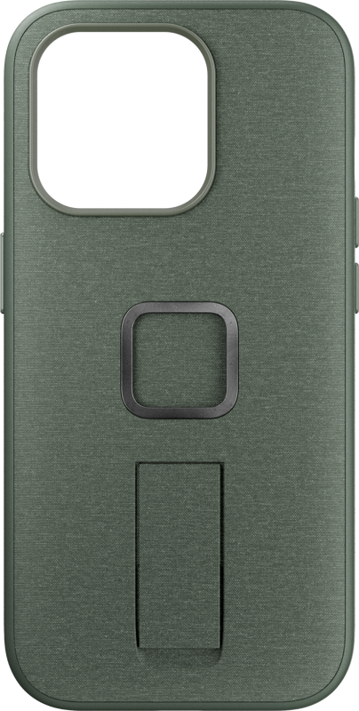 800q-01_125207 Peak Design Mobile Everyday Loop -kotelossa iPhone 15 Pro -puhelimelle, väri Sage, on vihreä muotoilu, suorakulmainen kamera-aukko, neliönmuotoinen magneettinen keskirengas ja sisäänrakennettu suorakulmainen jalusta renkaan alapuolella.