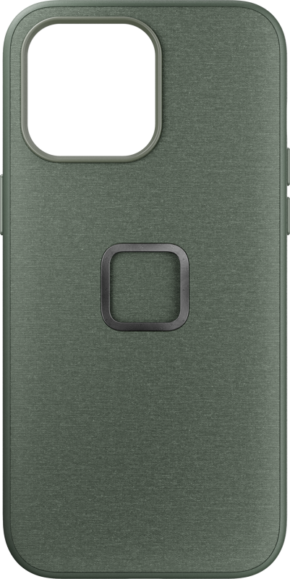 Salvianvihreä Peak Design Mobile Everyday -kotelo iPhone 15 Pro -puhelimelle, jossa on kuvioitu takapuoli, neliön muotoinen kamera-aukko vasemmassa yläkulmassa ja pieni koholla oleva neliö keskellä, takaa kuvattuna.