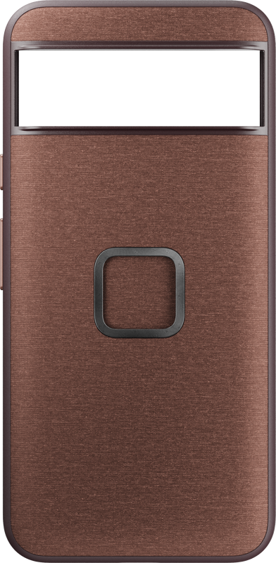 800q-01_127480 Peak Design Mobile Everyday Case for Pixel 8 in Redwood on ruskea, suorakaiteen muotoinen kotelo, jossa on kankainen rakenne, suuri kameran yläreunan leikkaus ja nelikulmainen rengaspidike keskellä takana.