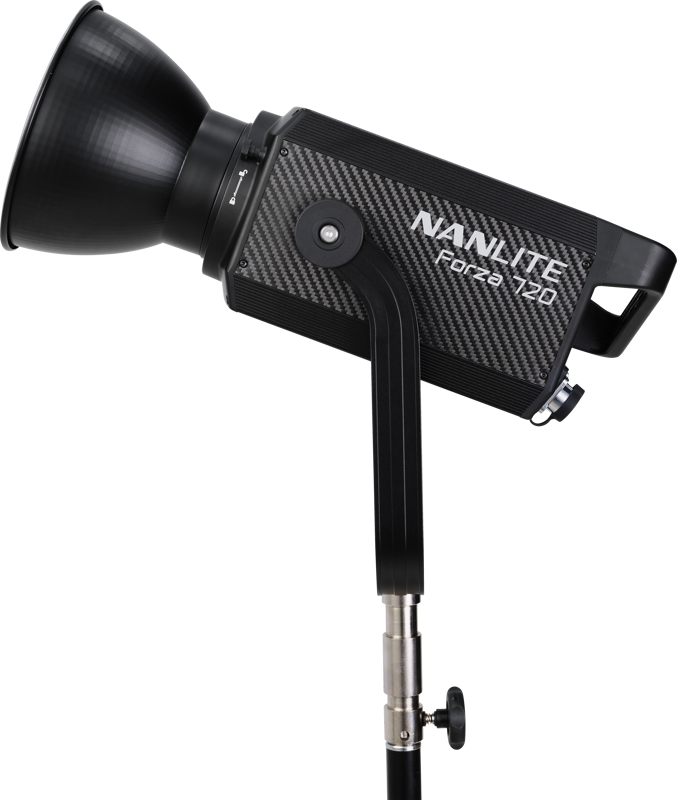 800q-02_118850 NANLITE Forza 720 LED Spot -valaisin, jossa on vaunukotelo, on asennettu mustaan säädettävään jalustaan ja näytetään valkoista taustaa vasten.