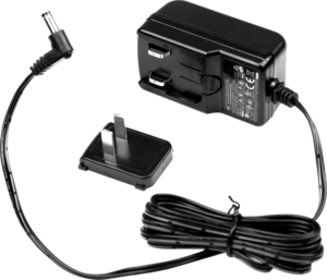 800q-02_118930 NANLITE-virtalähde 7,5V 2A on esitetty mustana, ja siinä on UK-pistokeliitäntä, pitkä kaapeli ja suorakulmainen tynnyriliitin. Sovitin ja pistokkeen kiinnitys on irrotettu ja näytetään valkoisella pohjalla.