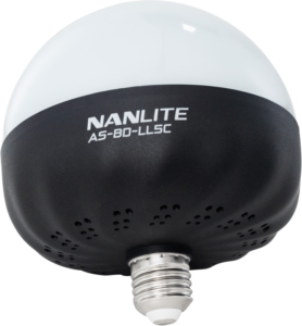 800q-03_117090 NANLITE Bulb Diffuser for LitoLite 5C -valaisimessa on valkoinen kupu, musta pohja, jossa on tuuletusaukot, ja ruuvattava metalliliitin pohjassa.