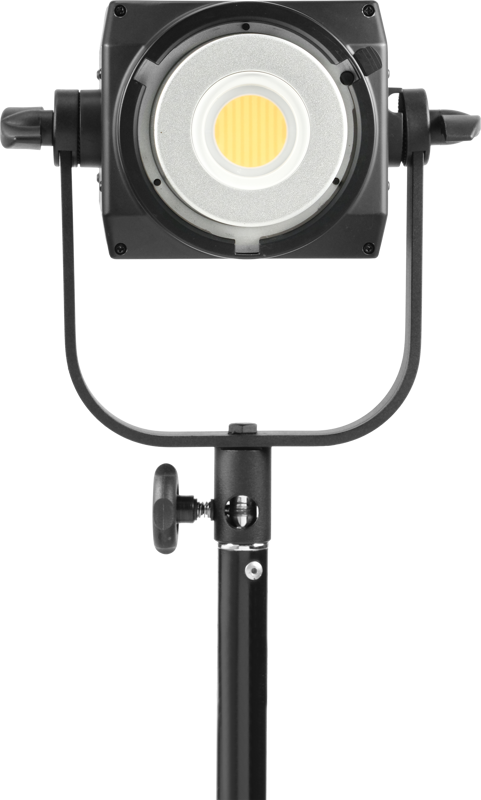 800q-04_122029 NANLITE FS-200B Bi-Color LED Spot Light -LED-valossa on pyöreä valopaneeli mustalla säädettävällä jalustalla valkoista taustaa vasten.