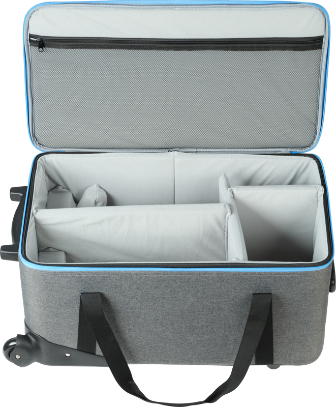 NANLITE Trolly Case for Forza 720/720B on avoin harmaa matkalaukku, jossa on vaalea sisustus, pehmustetut säädettävät lokerot, vetoketjullinen verkkotasku kannessa sekä mustat kahvat ja pyörät toisessa päässä.