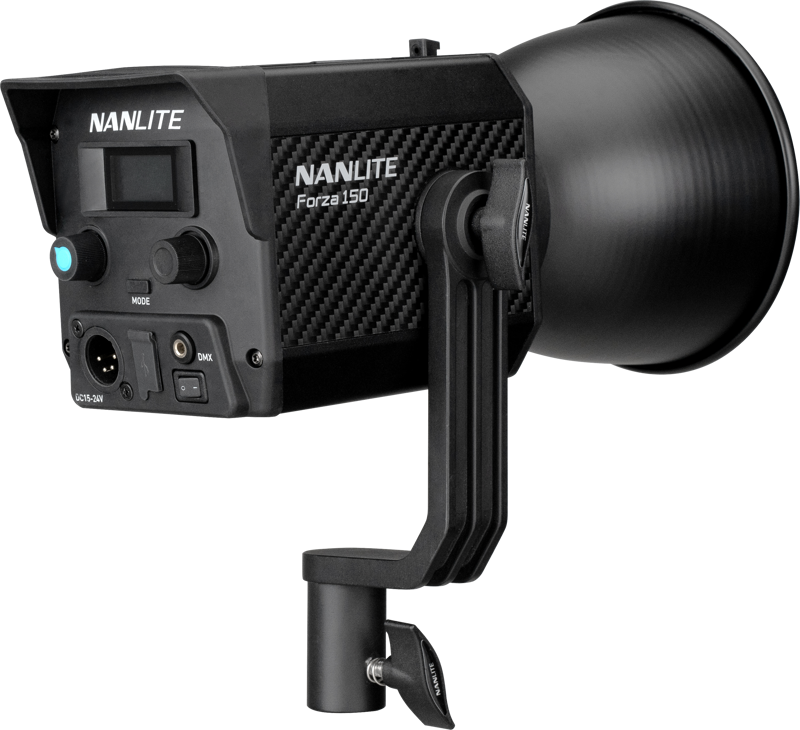 800q-05_126602 NANLITE Forza 150 & Lantern 60cm softbox FM Mount LED-valolla, jossa on musta runko ja ohjauspaneeli, näkyy sivulta ja takaa valkoista taustaa vasten.