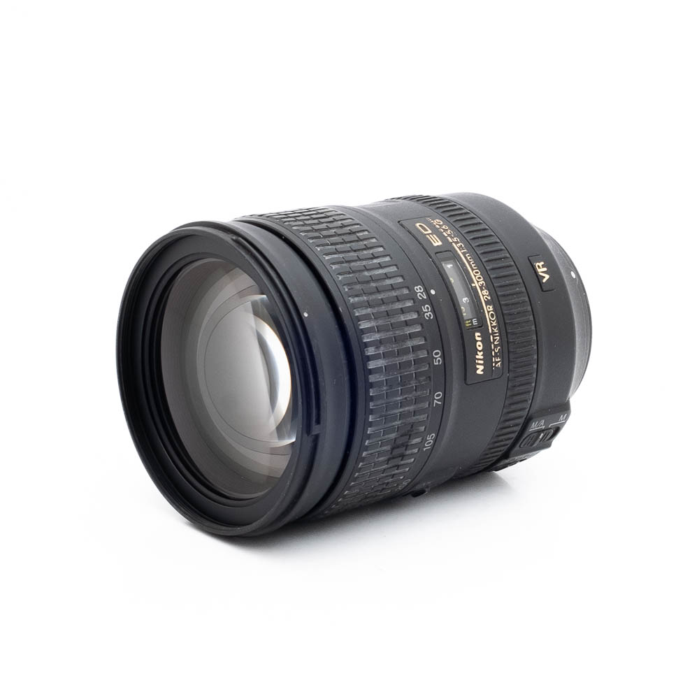 Nikon 28-300mm f35-56G ED VR-2 Nikon AF-S Nikkor 28-300mm f/3.5-5.6 G ED VR - Käytetty