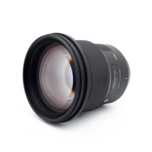 Sigma 105mm f14 DG Nikon-2 Sigma 105mm f/1.4 Art Nikon F (Kunto K5, sis. ALV 24%) - Käytetty