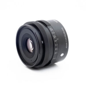 Sigma 45mm f28 DG DN Sony-2 Sigma 45mm f/2.8 DG DN Sony E (Kunto K5) - Käytetty