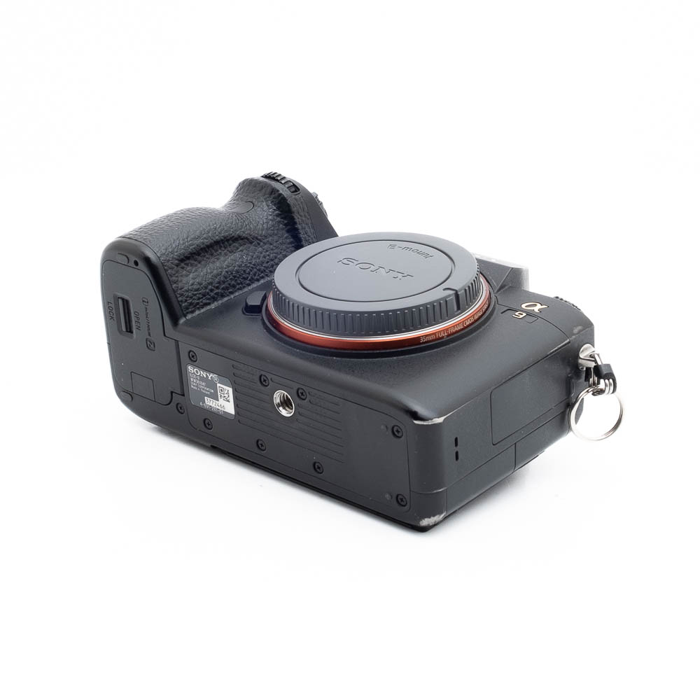 Sony A9 2466-1 Sony A9 (SC 6000, sis. ALV 24%) – Käytetty