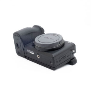 Sony a6600 (SC 7100, Kunto K5, sis.ALV24%) - Käytetty