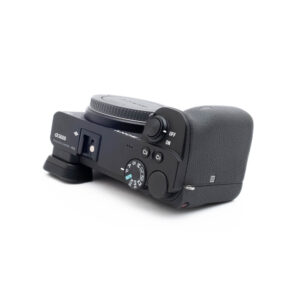 Sony a6600 (SC 7100, Kunto K5, sis.ALV24%) - Käytetty