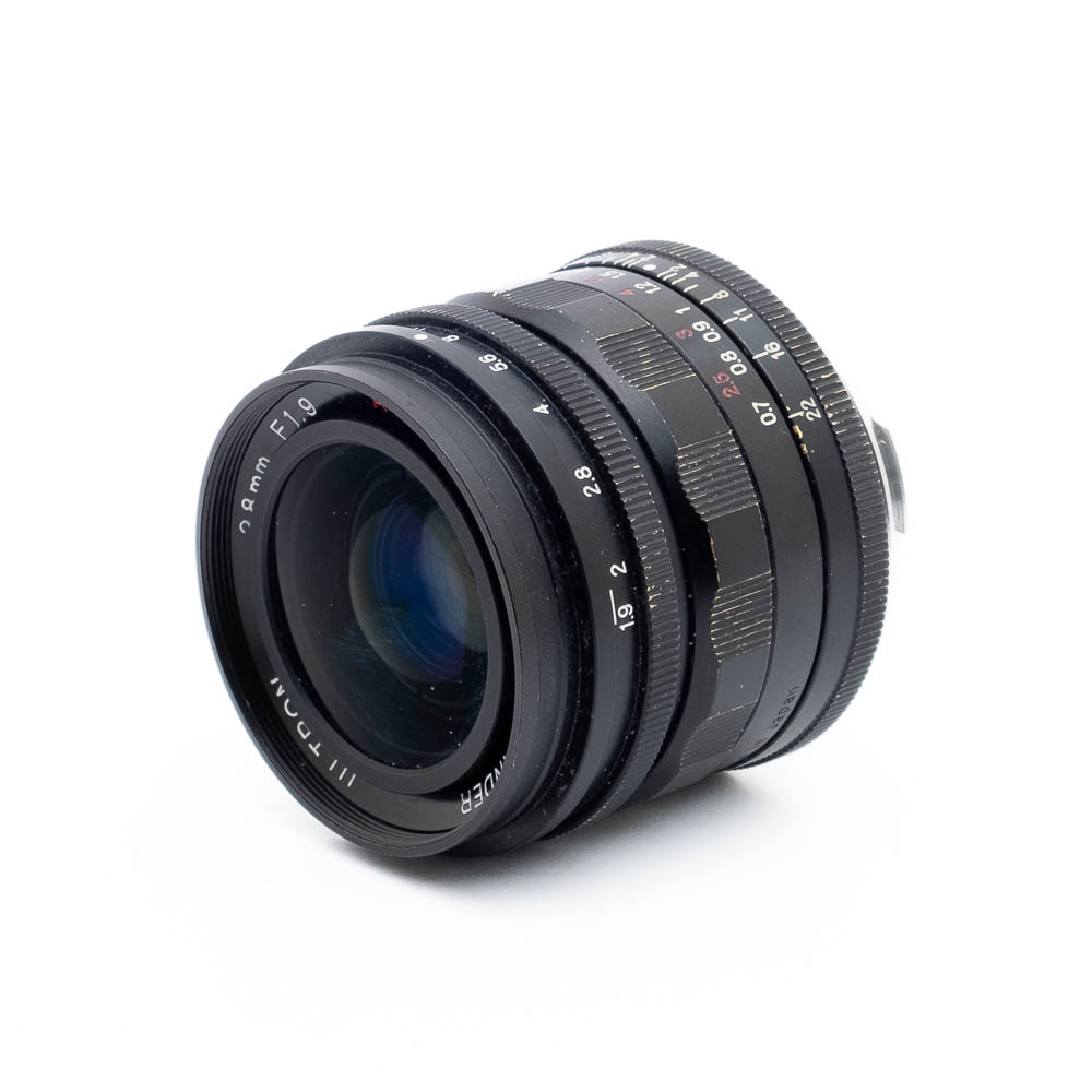 Voigtländer 28mm f19 Ultron Leica-2 Voigtländer Ultron 28mm f/1.9 Leica M - Käytetty - M