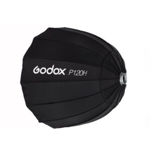 1544628010_744 Mustassa Godox Parabolic Softbox Bowens Mount P120H -valaisimessa, jossa on valkoinen teksti, näkyy sivulta katsottuna sen kaarevat terälehdet ja hopeinen kiinnitysrengas.