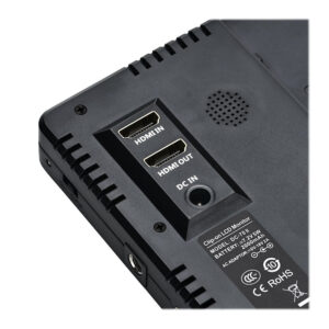 1547044471_034 Lähikuva Viltrox DC 70II 7" HDMI-monitorin takaosasta, jossa on HDMI IN/OUT, DC IN -portit, kaiutinsäleikkö ja tuoteselosteet.
