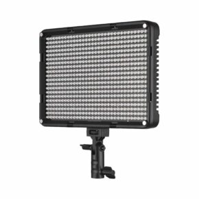 1547045160_751 Viltrox VL D640T LED-valo on suorakulmainen paneeli, jossa on useita rivejä pieniä LED-valoja, jotka on sijoitettu säädettävään mustaan jalustaan valkoista taustaa vasten.
