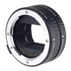 1560870015_087 Lähikuva Viltrox DG NEX (10mm/16mm) Automatic Extension Tube for Sony NEX -laajennusputkesta Sony NEX -järjestelmään, joka on musta-hopea sovitinrengas, jossa on elektroniset kontaktit ja joka on suunniteltu kameran objektiivien liittämiseen Sony E-mount -kamerarunkoihin.