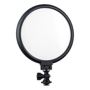 1561034425_855 Viltrox VL 300T Ring LED -valaisimessa on pyöreä muotoilu valkoisella diffuusorilla ja mustalla kehyksellä, ja se on asennettu säädettävään kiinnikkeeseen, joka on helppo kiinnittää kameroihin tai jalustoihin.