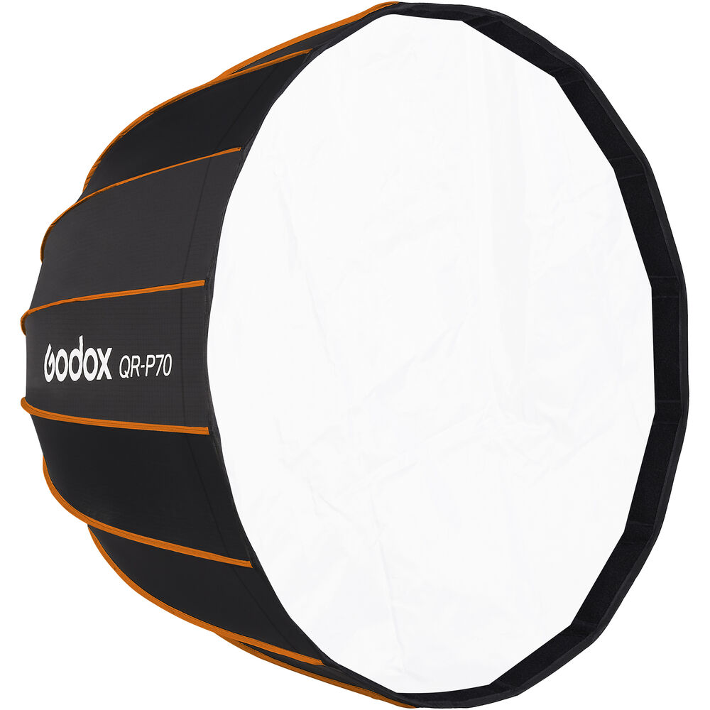 1627566161_501 Godox Quick Release Parabolic Softbox QR P70 Bowens -valaisimessa on musta ja oranssi ulkokuori, jossa on valkoinen diffuusio etupuoli, joka on suunniteltu pehmentämään valoa valokuvaukseen ja videokuvaukseen.