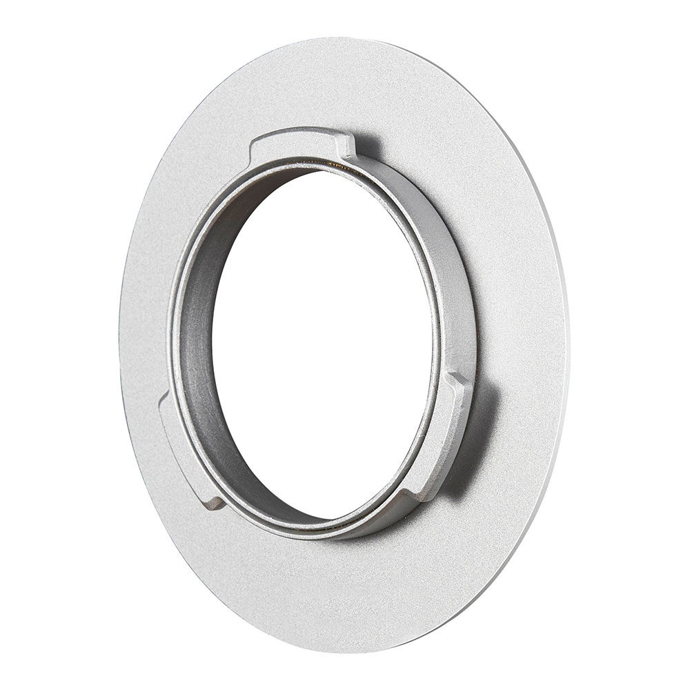 1646909282_687 Pyöreä hopeanvärinen metallinen sovitinrengas Godox Quick Release Parabolic Softbox QR PG70:lle (Godox-kiinnitys), jossa on leveä litteä reunus, kolme lovia pienemmällä korotetulla sisäympyrällä ja avoin keskus kiinnitystä varten.