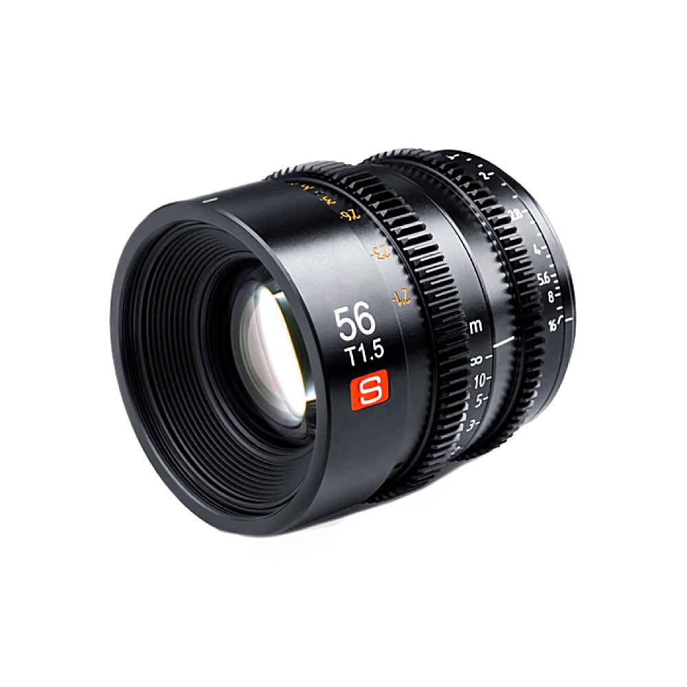1661261230_977 Viltrox MF 56mm T1.5 Cine Lens -objektiivi, MFT on musta objektiivi, jossa on manuaalitarkennus- ja aukkorenkaat, joissa on valkoiset ja oranssit merkinnät valkoista taustaa vasten.