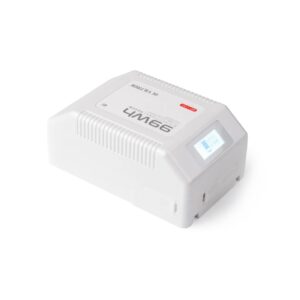 1681829736_173 Viltrox BP V99 6700mAh V-Mount -akku on kompakti valkoinen litiumakku, jossa on digitaalinen näyttö ja 99Wh kapasiteetti, ihanteellinen elektronisiin laitteisiin.