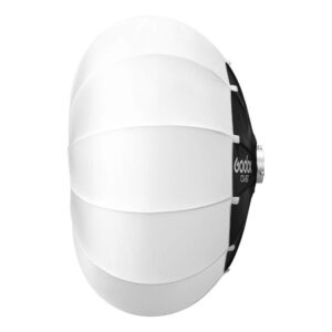 1701256052_695 Godox Lantern Softbox for Livestreaming CS-85T on valkoinen, kupolimuotoinen softbox, jossa on segmentoituja paneeleita ja musta takaosa, ihanteellinen valon hajottamiseen valokuva- tai videokuvauksissa.