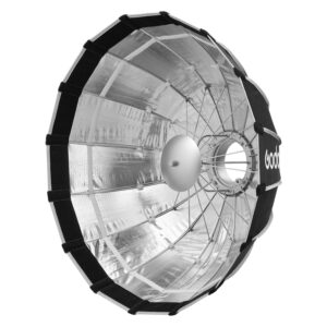 1705321663_934 Godox Multifunctional Softbox S65T on suuri, hopeanvärinen, pyöreä parabolinen heijastin, jossa on metallitangot ja musta reunus studiovalaistukseen. Sivussa on sana "Godox".