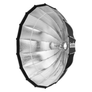1705321960_802 Godox Multifunctional Softbox S120T on suuri, hopeanvärinen, heijastava sateenvarjomallinen softbox, jossa on musta ulkopinta ja Godoxin tuotemerkki ja joka on suunniteltu studiokuvauksen valaistukseen.