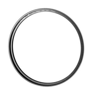 1707312965_612 Ympyränmuotoinen Viltrox Ultra Slim MC UV / Protection Filter 95mm -suojasuodin, jossa on musta metallikehys, näkyy valkoista taustaa vasten.