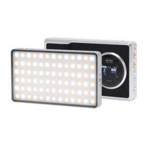 1707468962_855 Esillä on Viltrox Retro 12X RGB Pocket LED -valaisin, jossa on kirkkaat LEDit toisella puolella ja digitaalinen näyttö ohjauspainikkeilla toisella puolella.