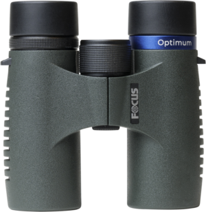 800q-01_117068 The Focus Optimum 8x42 VHG ED binoculars feature a durable, modern design in green with a textured grip, centre focus knob, "Optimum" on the right eyepiece and "FOCUS" on the bridge.
