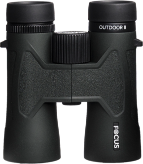 800q-01_124818 Focus Outdoor II 10x42 -kiikari, jossa on kuvioidut kahvat ja keskitarkennuspyörä, kuvattuna valkoista taustaa vasten.