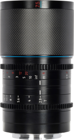 800q-01_126767 A close-up of the Sirui Anamorphic Lens Saturn 75mm 1.6x T2.9 Carbon Fibre FF E-Mount (Blue Flare) shows its black barrel, white and red markings, a textured focus ring and a polished metal mount at the base.