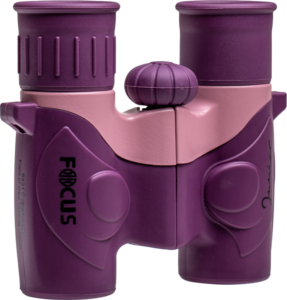 800q-02_119778 The Focus Junior 6x21 Pink binoculars feature a purple and pink design with the brand "Focus" on the left side, a textured handle and adjustment knobs for easy handling.