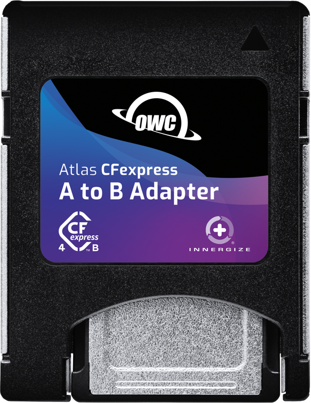 800q-02_127931 The OWC CFexpress Atlas Pro R1850/W1700/VPG200 480GB includes a black A-B adapter card with blue and purple labels, the OWC logo and icons indicating compatibility with Type A and Type B CFexpress cards.