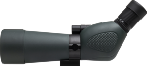 Focus Outdoor 20-60x60 + WF3950 kolmijalka -kiikarin sivukuva lähikuvasta, jossa on kuvioitu kahva ja tarkennuksen säätönupit valkoista taustaa vasten.