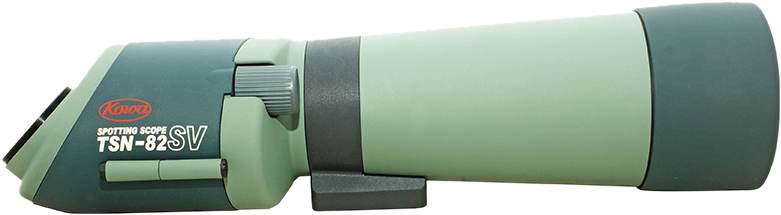 800q-04_4110000153 KOWA Spottingscope TSN-82SV:ssä on suuri objektiivi ja säätönuppi vihreällä ja harmaalla muotoilulla, joka on ihanteellinen ulkotarkkailuun ja lintujen tarkkailuun.