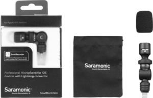 800q-08_117406 Saramonic SmartMic Di Mini Lightning-liittimellä iOS-laitteille näkyy pakkauksen, kantopussin, mikrofonin ja tuulisuojan kanssa.