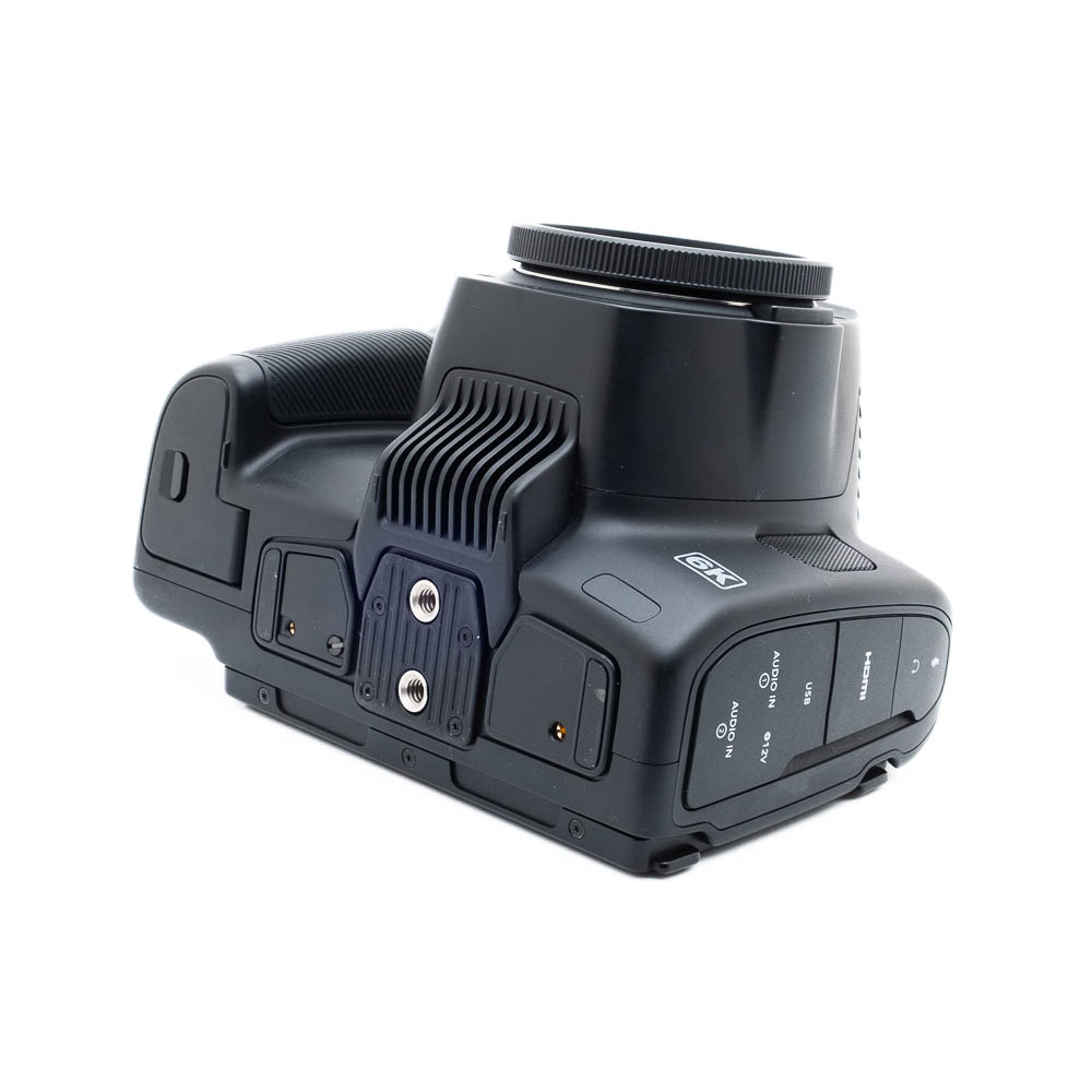 Blackmagic 6k-1 Blackmagic Pocket Cinema Camera 6K Pro (sis.ALV24%) - Käytetty